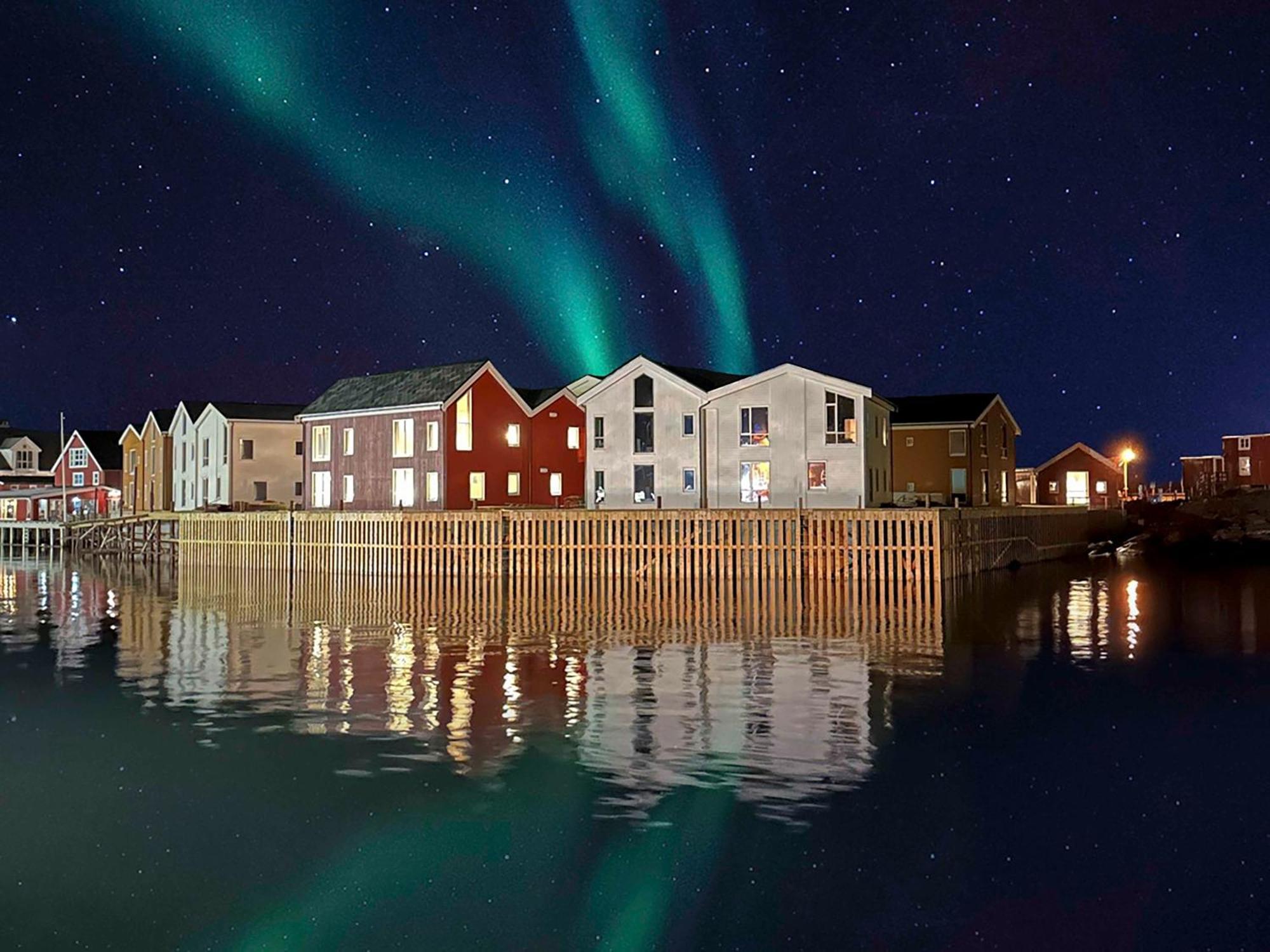 Henningsvaer Bryggehotell - By Classic Norway Hotels Zewnętrze zdjęcie