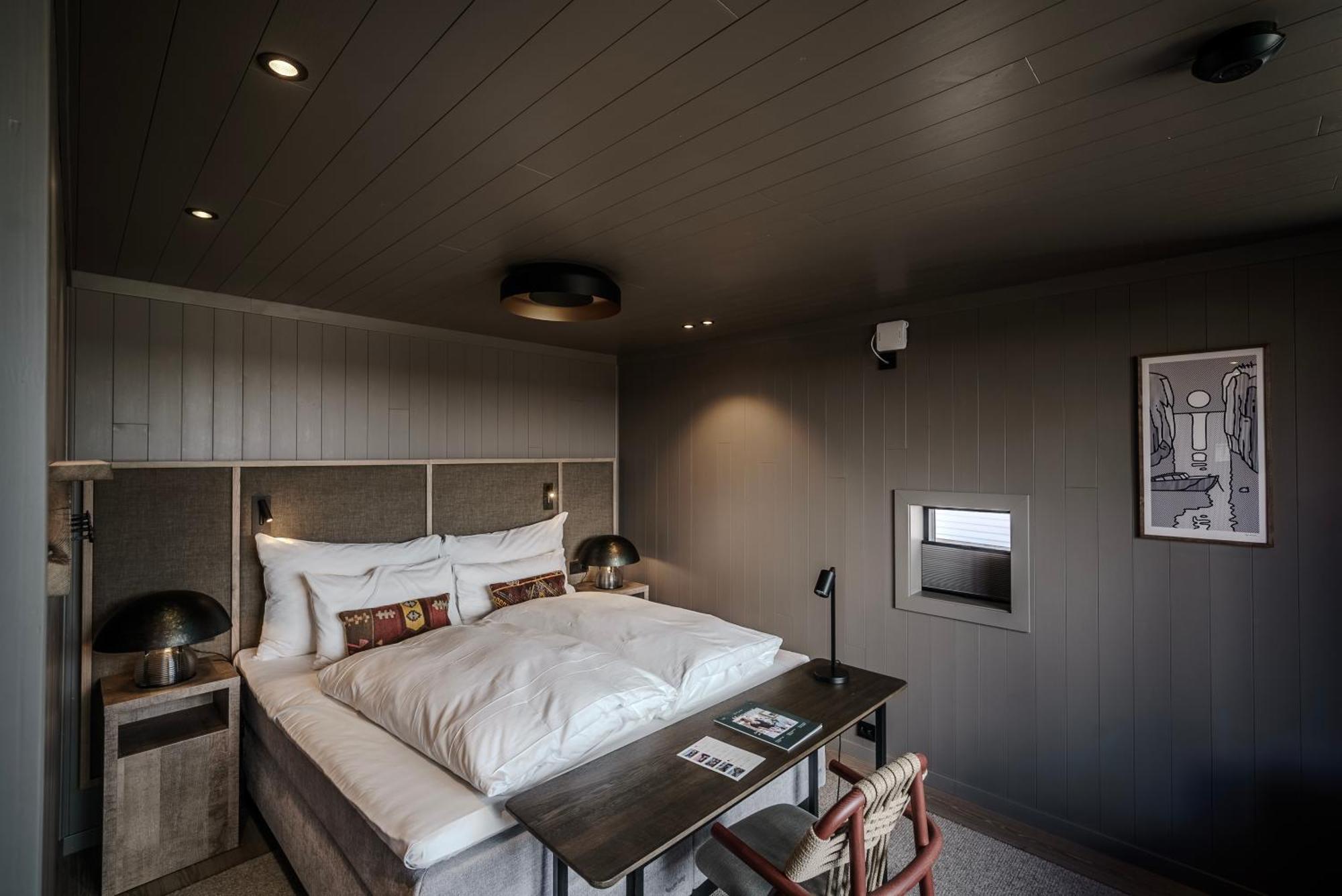 Henningsvaer Bryggehotell - By Classic Norway Hotels Zewnętrze zdjęcie