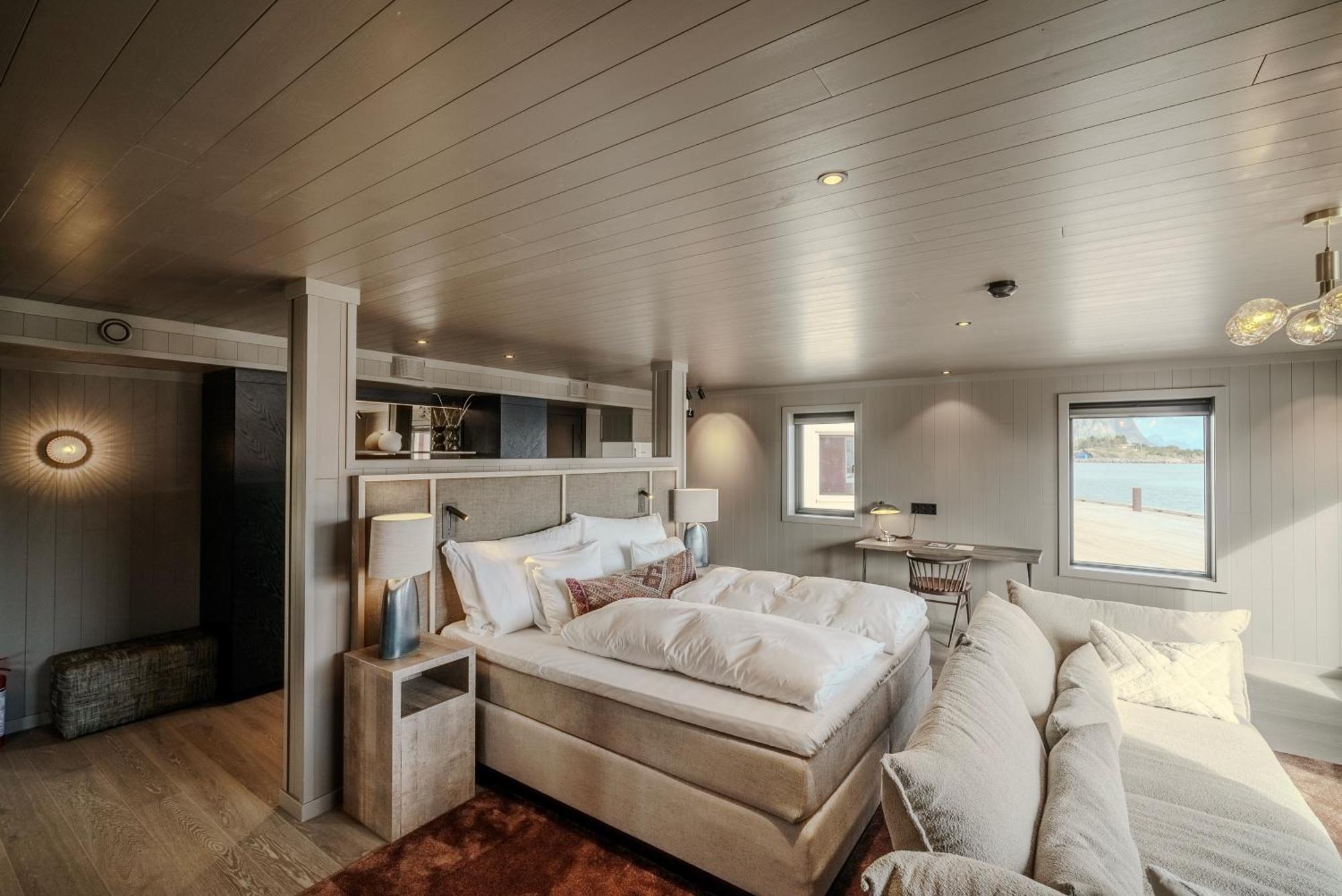 Henningsvaer Bryggehotell - By Classic Norway Hotels Zewnętrze zdjęcie